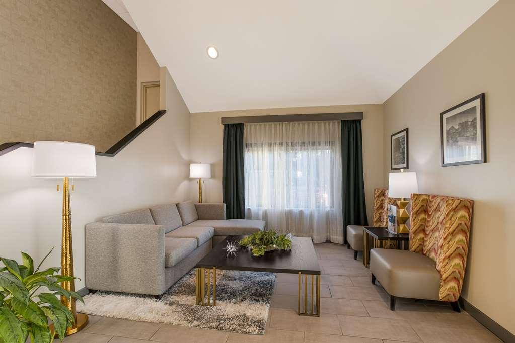 Clarion Pointe Sevierville-Pigeon Forge インテリア 写真
