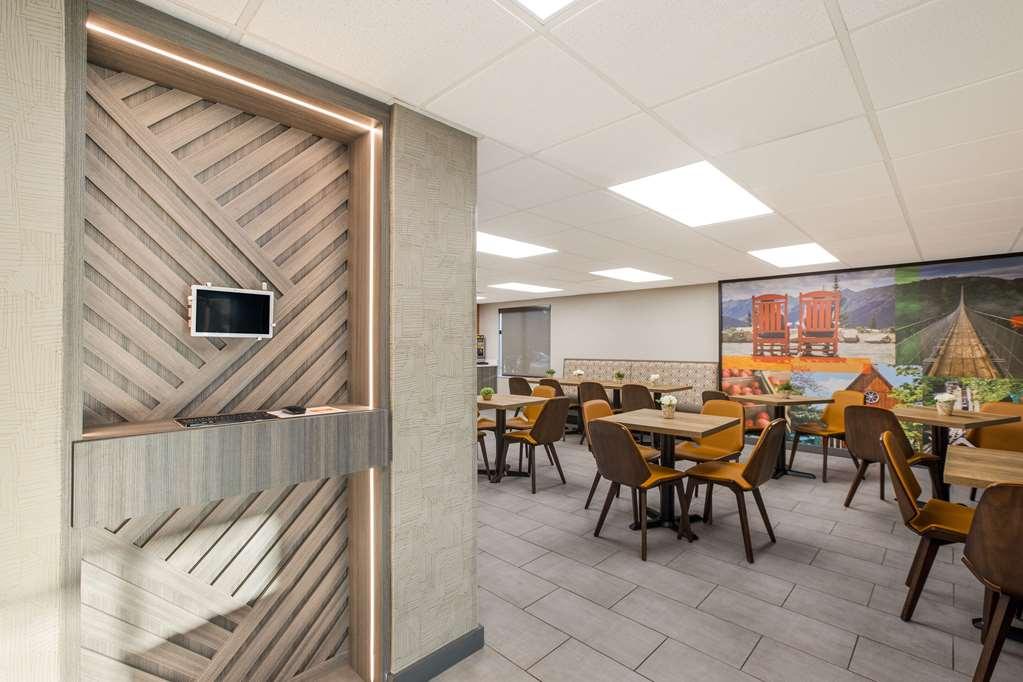 Clarion Pointe Sevierville-Pigeon Forge レストラン 写真