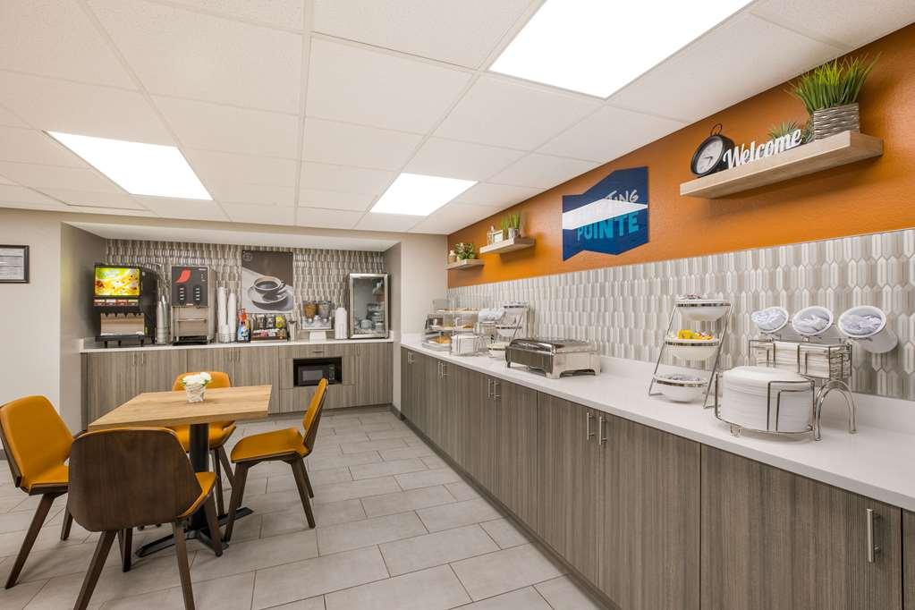 Clarion Pointe Sevierville-Pigeon Forge レストラン 写真