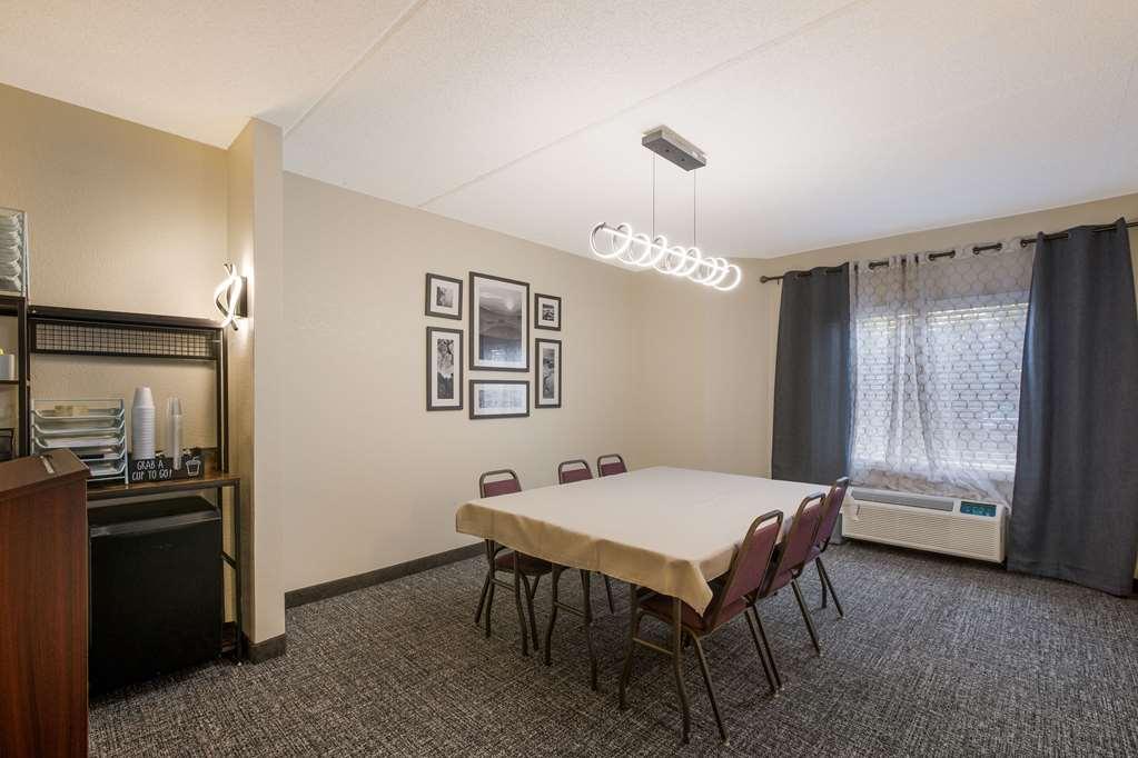 Clarion Pointe Sevierville-Pigeon Forge 設備 写真