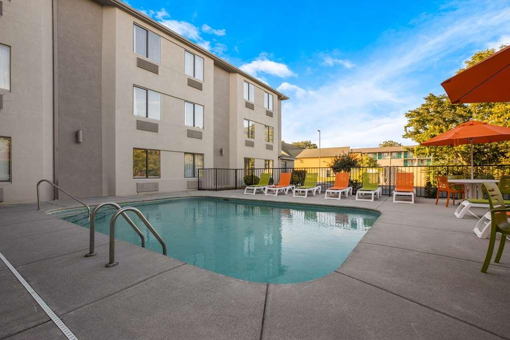 Clarion Pointe Sevierville-Pigeon Forge 設備 写真
